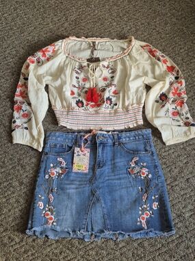 Chelsea & Violet Embroidered Peasant Top & Denim Skirt Set Large